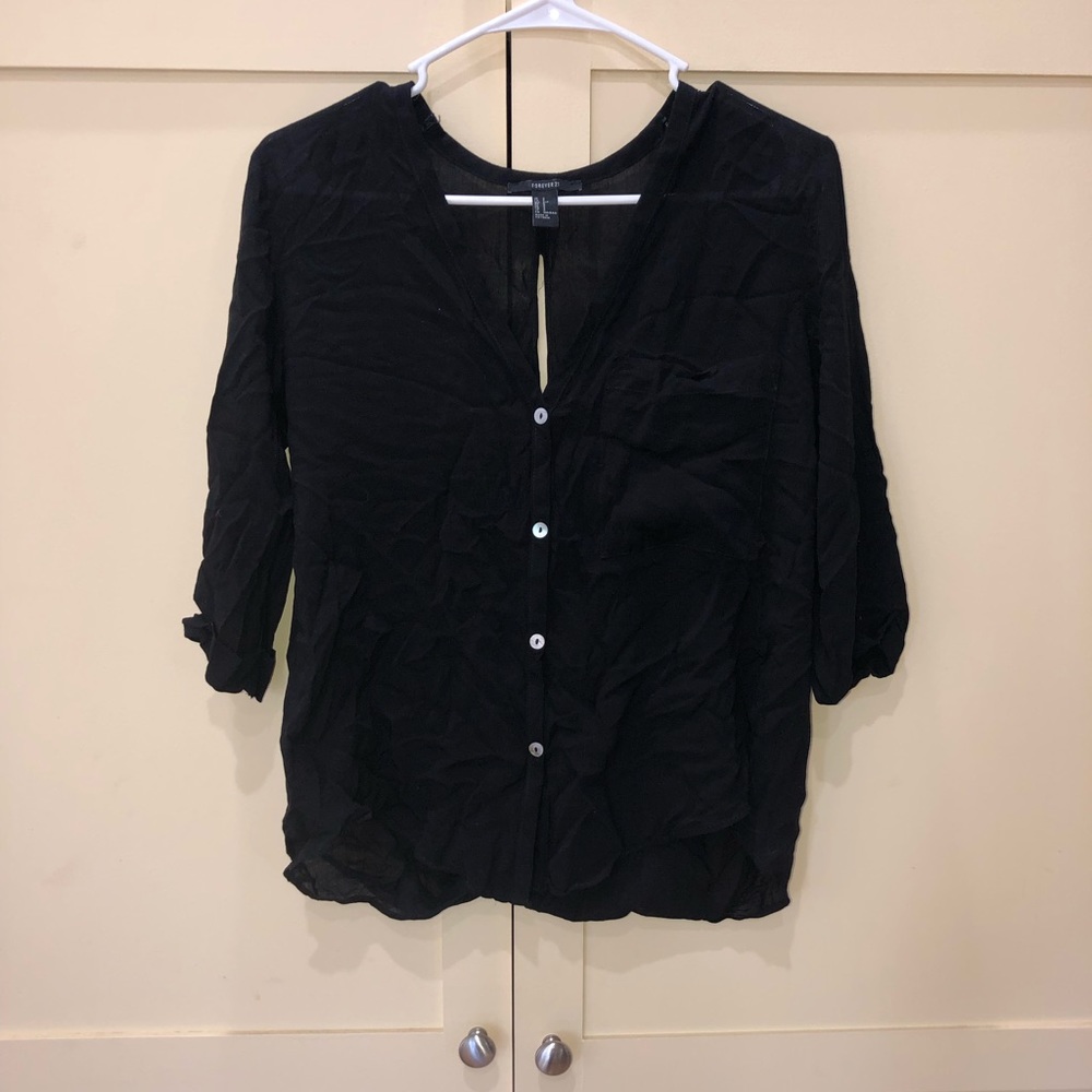 Three quarter sleeve top